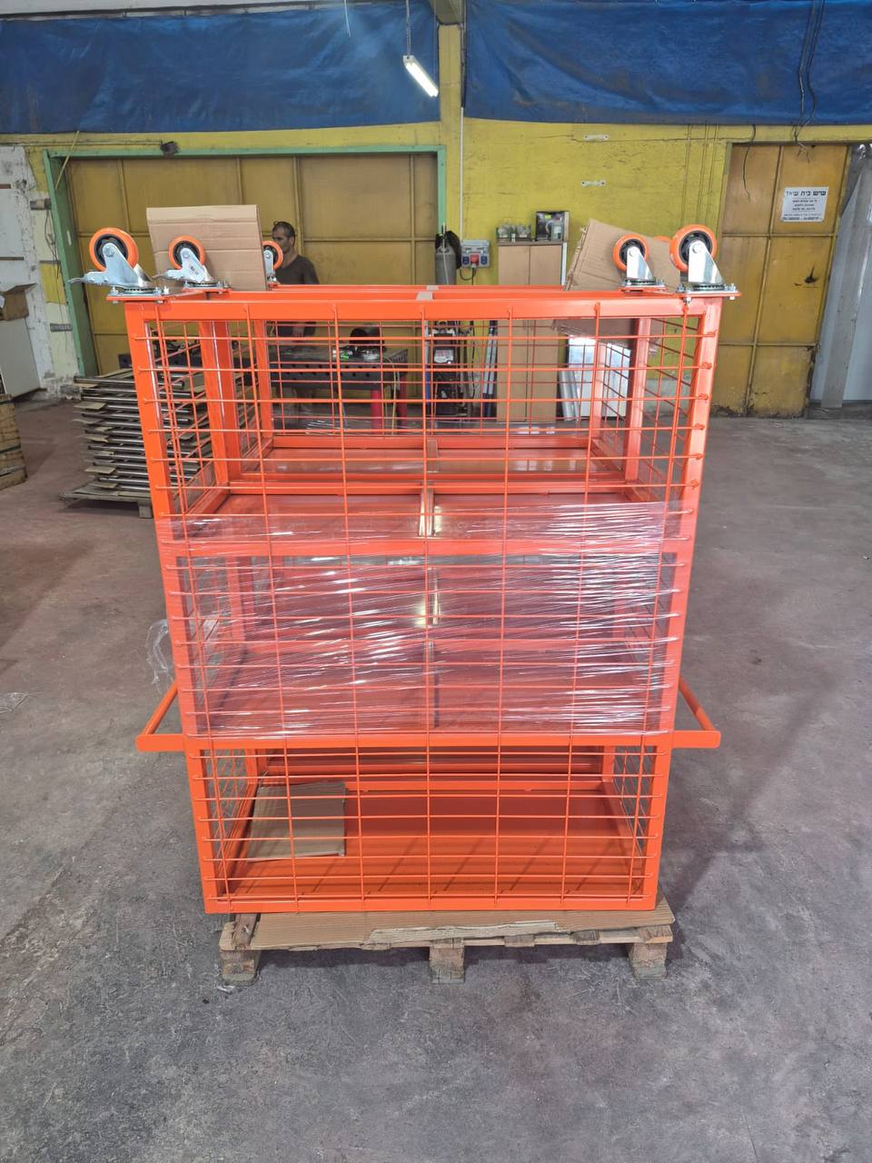 ריתוך ומסגרות מתכת - עבודות באיגות גבוהה גם מתכת רגילה או מגולוונת